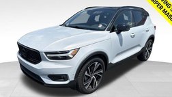 2022 Volvo XC40 T5 R-Design