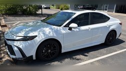 2025 Toyota Camry Hybrid SE