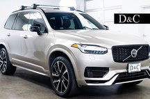 2023 Volvo XC90 Recharge T8 Plus Dark Theme