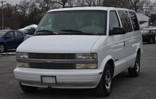 2002 Chevrolet Astro LS