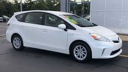 2013 Toyota Prius v Five
