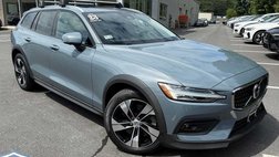 2023 Volvo V60 Cross Country B5 Plus