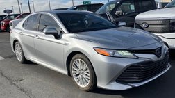 2020 Toyota Camry Hybrid XLE