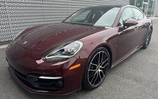 2023 Porsche Panamera Platinum Edition