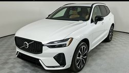 2023 Volvo XC60 B5 Ultimate Dark Theme