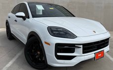 2025 Porsche Cayenne GTS Coupe