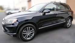 2016 Volkswagen Touareg VR6 Lux