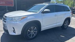 2017 Toyota Highlander SE