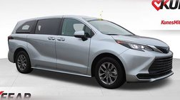 2024 Toyota Sienna LE 8-Passenger