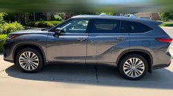 2022 Toyota Highlander Hybrid Platinum