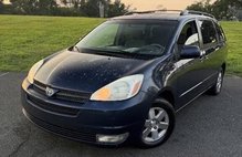 2005 Toyota Sienna XLE