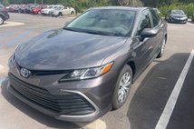 2024 Toyota Camry Hybrid LE