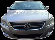 2010 Volkswagen Routan SEL