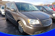 2016 Chrysler Town and Country Touring
