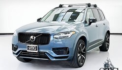 2023 Volvo XC90 Recharge T8 Plus Dark Theme