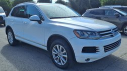 2014 Volkswagen Touareg V6 Sport