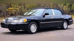 2000 Lincoln Town Car Executive