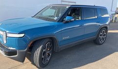 2023 Rivian R1S Adventure