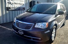 2015 Chrysler Town and Country Touring