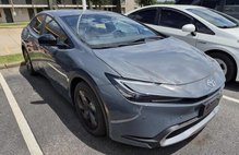 2025 Toyota Prius Plug-in Hybrid SE