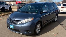 2017 Toyota Sienna LE