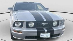 2009 Ford Mustang GT Deluxe
