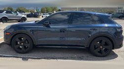 2025 Porsche Cayenne GTS