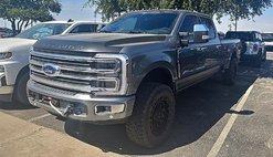2025 Ford Super Duty F-350 Platinum