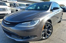 2016 Chrysler 200 S