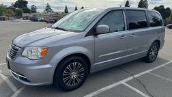 2013 Chrysler Town and Country S