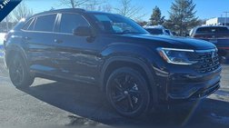 2025 Volkswagen Atlas Cross Sport SEL R-Line Black 4Motion
