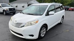 2017 Toyota Sienna LE