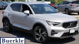 2025 Volvo XC40 B5 Core Bright Theme