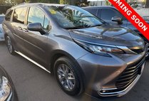 2024 Toyota Sienna XLE 7-Passenger