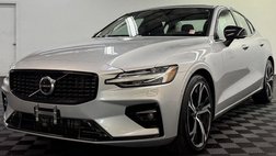 2024 Volvo S60 B5 Plus Dark Theme