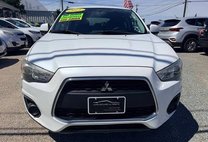 2015 Mitsubishi Outlander Sport 2.4 ES