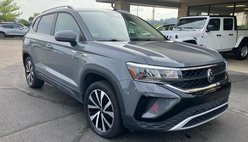 2023 Volkswagen Taos SE 4Motion