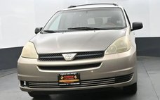 2004 Toyota Sienna LE