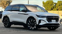 2025 Lincoln Nautilus Hybrid Reserve