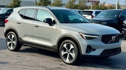 2026 Volvo XC40 B5 Plus
