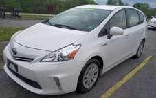 2013 Toyota Prius v Five