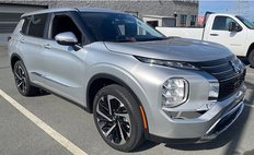 2022 Mitsubishi Outlander ES