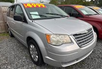 2009 Chrysler Town and Country LX