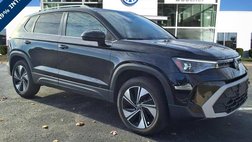 2025 Volkswagen Taos SE 4Motion