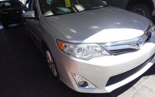 2014 Toyota Camry Hybrid LE