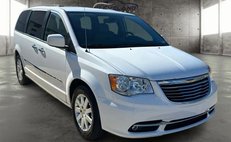 2016 Chrysler Town and Country Touring