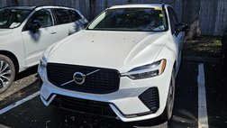 2023 Volvo XC60 Recharge T8 Plus Dark Theme