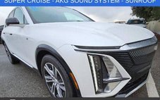 2024 Cadillac LYRIQ Luxury 2