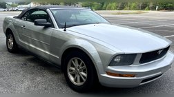 2007 Ford Mustang V6 Deluxe