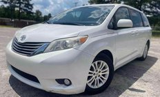 2015 Toyota Sienna XLE Premium Minivan 4D